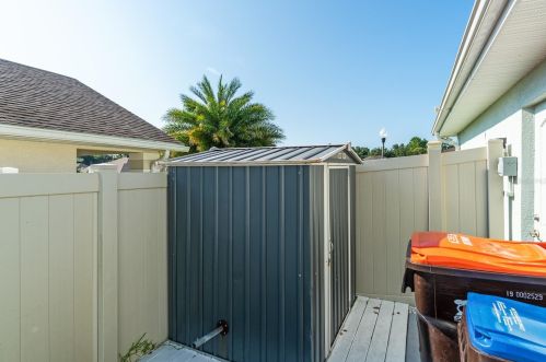3967 99th St, Belleview FL  34420-7817 exterior
