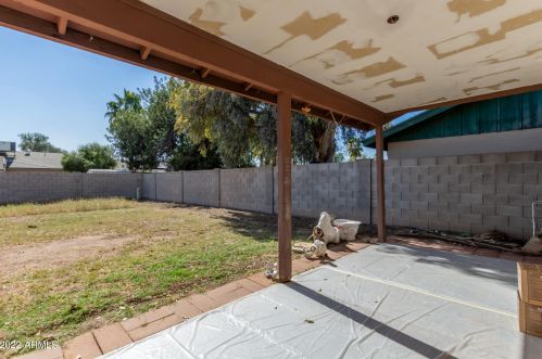 2953 Bluefield Ave, Phoenix AZ 85032-1441 exterior