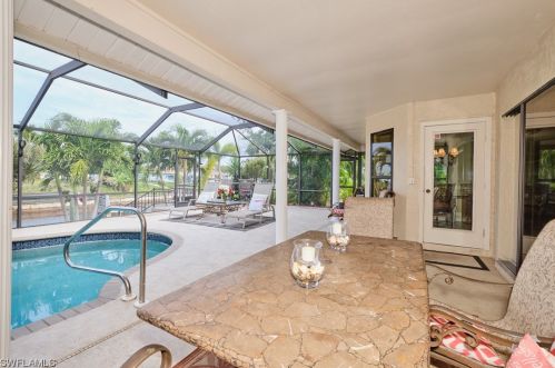 1429 23rd Ter, Cape Coral FL  33909-4402 exterior