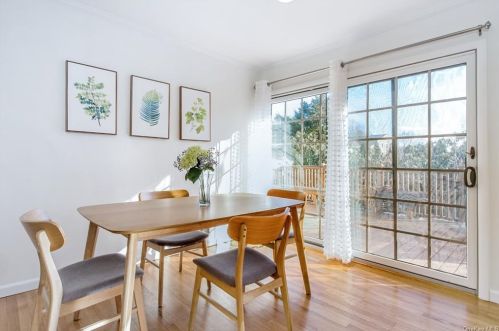 14 Sammis Ln, White Plains NY  10605-4631 exterior