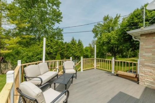 12449 Pilot Dr, Thiensville WI  exterior