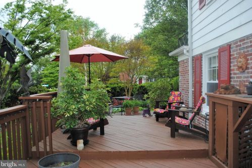 8201 Frst Hl Dr, Melrose Park PA  19027-1520 exterior