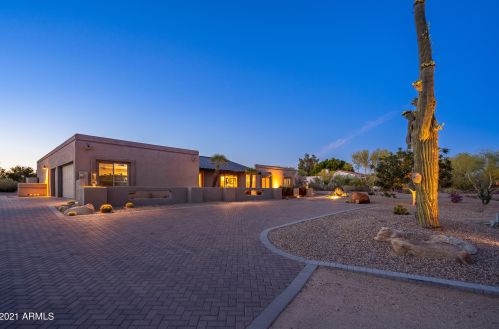 8102 Williams Dr, Scottsdale, AZ 85255-4911