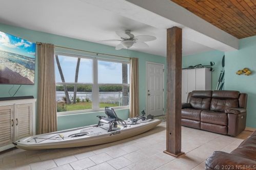 5959 Riverside Dr, Daytona Beach FL 32127-6445 exterior