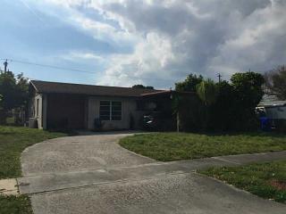 3034 73rd Ter, Hollywood FL  33024-2744 exterior