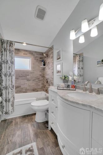 13 Jersey Ave, Old Bridge NJ  08857-2164 exterior