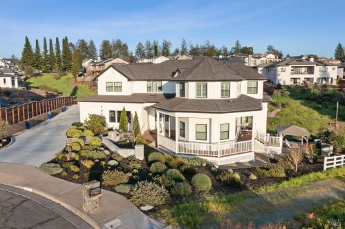 3736 Woodbourne Pl, Santa Rosa CA  95403-0941 exterior