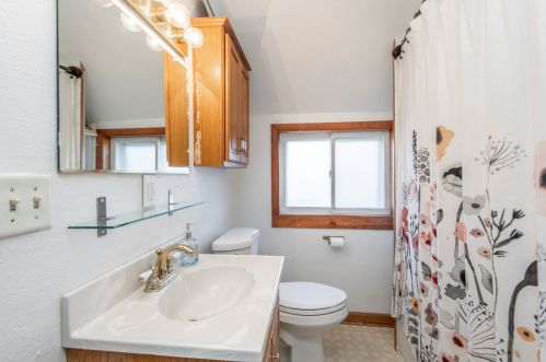 313 Laflin Ave, Waukesha WI  53186-6227 exterior