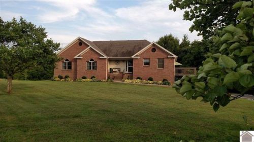 97 Camelot Dr, Golden Pond, KY 42211-9798