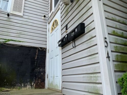 54 Doremus St, Paterson NJ  07522-1945 exterior