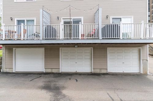 48 Strawberry Hill Ave, Stamford CT  06902-2688 exterior