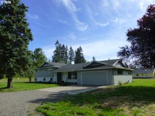 907 Grace Ave, Battle Ground WA  98604-8117 exterior