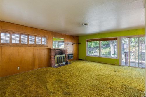 1016 Michigan Dr, Santa Rosa, CA 95405-7334
