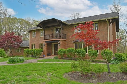 5564 Dry Ridge Rd, Cincinnati, OH 45252-1856