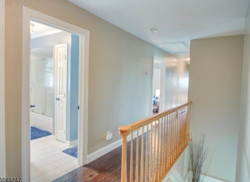 25 Martingale Dr, Wantage NJ  07461-2857 exterior