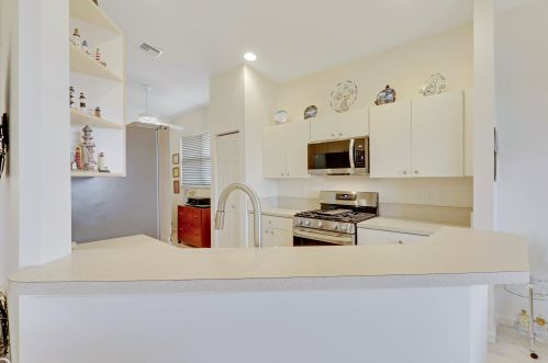 364 Sunview Way, Port Saint Lucie FL  34986-2900 exterior