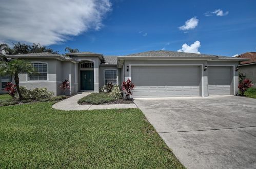 1643 Papoose Way, Lutz, FL 33559-8673