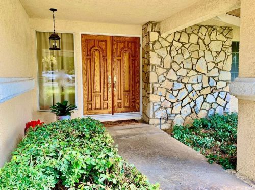 2304 Vallejo Way, Upland, CA 91784-1336