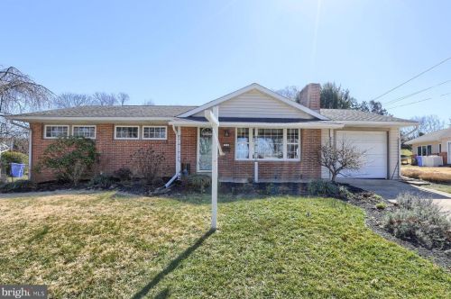 115 Old Ford Dr, Camp Hill, PA 17011-8336