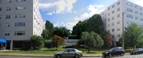 887 Farmington Ave, Hartford CT  06119-1444 exterior