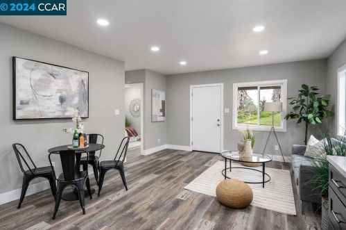 420 8th St, West Pittsburg CA  94565-2632 exterior