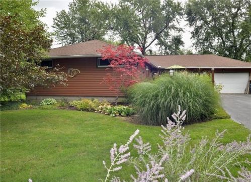 103 Delamere Rd, Buffalo, NY 14221-4905