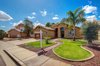 8561 Fullam St, Peoria, AZ 85382-3034