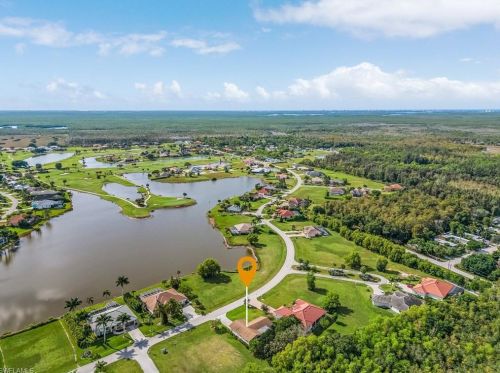 18061 Royal Hammock Blvd, Naples FL  34114-8944 exterior