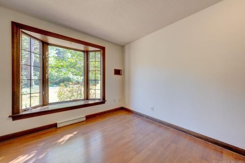 58 Quail Hollow Dr, Southington CT  06489-1616 exterior