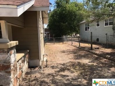 232 7th St, Morgans Point, TX 76513-4924