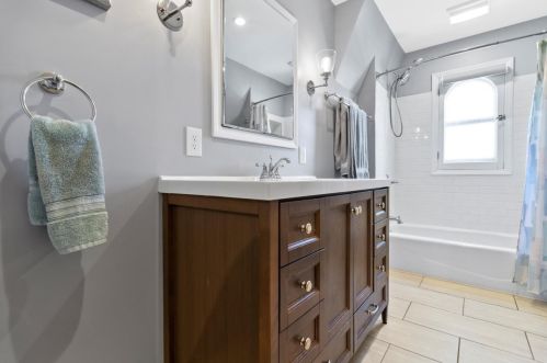 3213 42, Milwaukee WI 53216-3516 exterior