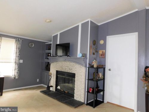 35395 Dannys Dr, Laurel DE  19956-3311 exterior