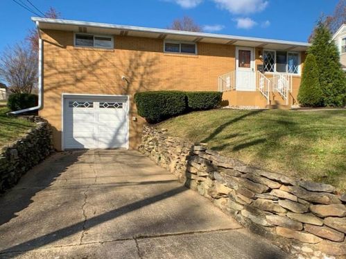 218 Donnell Rd, New Kensington, PA 15068-3408