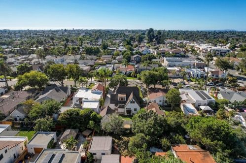 4663 Biona Dr, San Diego CA 92116-2332 exterior