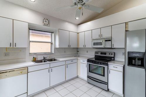 7758 Stirling Bridge Blvd, Delray Beach, FL 33446-3385