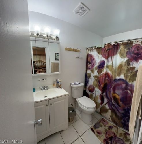 1535 Medford Pl, Lehigh Acres FL  33936-5945 exterior