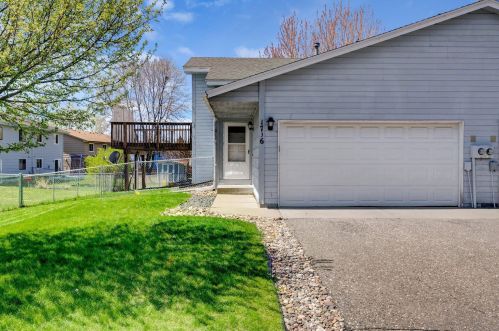 1736 Hallmark Ave, Saint Paul, MN 55128-5420