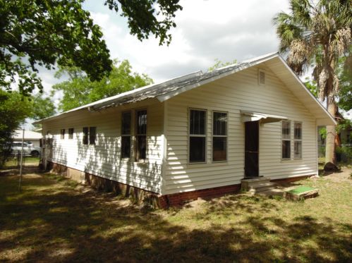 29 Chaffin Ave, Defuniak Springs, FL 32433-7327