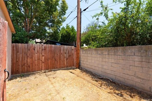 7862 Kingbee St, Downey CA  90242-3420 exterior