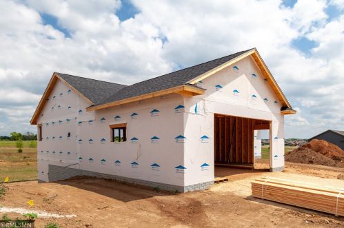 498 Prairie Rd, New Johannesburg, WI 54017-1280