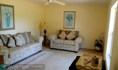 6910 Royal Palm Beach Blvd, West Palm Beach FL  33412-1860 exterior