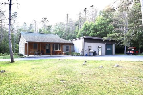 1932 Jackson Center Polk Rd, Stoneboro, PA 16153-4424