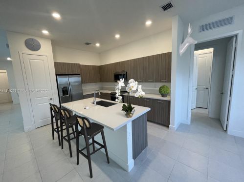 17395 41st St, Hollywood FL  33029-5035 exterior