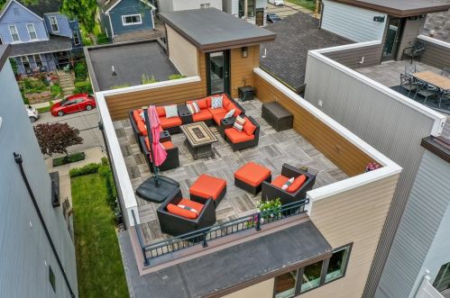 5814 Hays St, Pittsburgh, PA 15206-2497