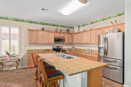 17544 Prt Royale Ln, Sun City AZ  85379-6071 exterior