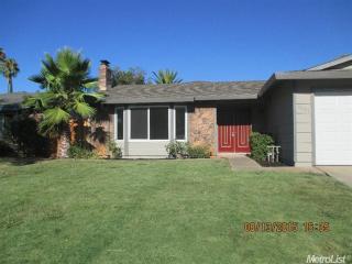 10243 Country Way, Sacramento CA  95827-2413 exterior
