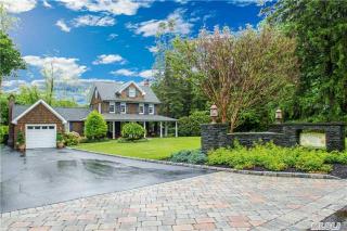 35 Blydenburgh Ln, Stonybrook, NY 11790-2123