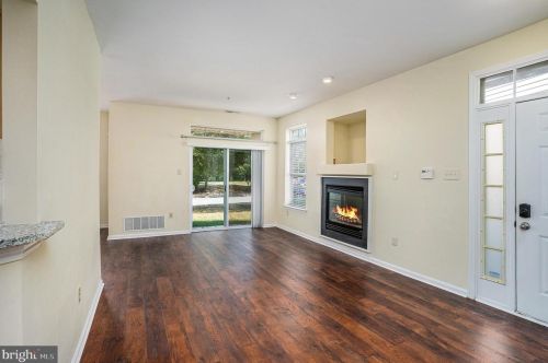 107 Dresher Wood Dr, Dresher PA 19025-1526 exterior