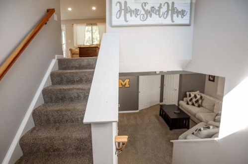 39 Amelia Park Dr, Amelia OH  45102-1898 exterior