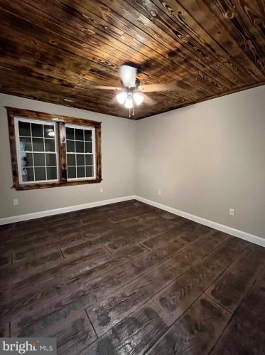 594 Baynesville Rd, Montross VA  22520-2325 exterior